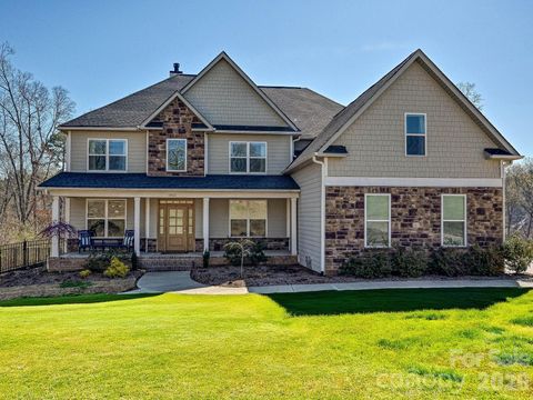 Photo of 1052 Lakefront Woods, Belmont, NC 28012 (MLS # 4357505)