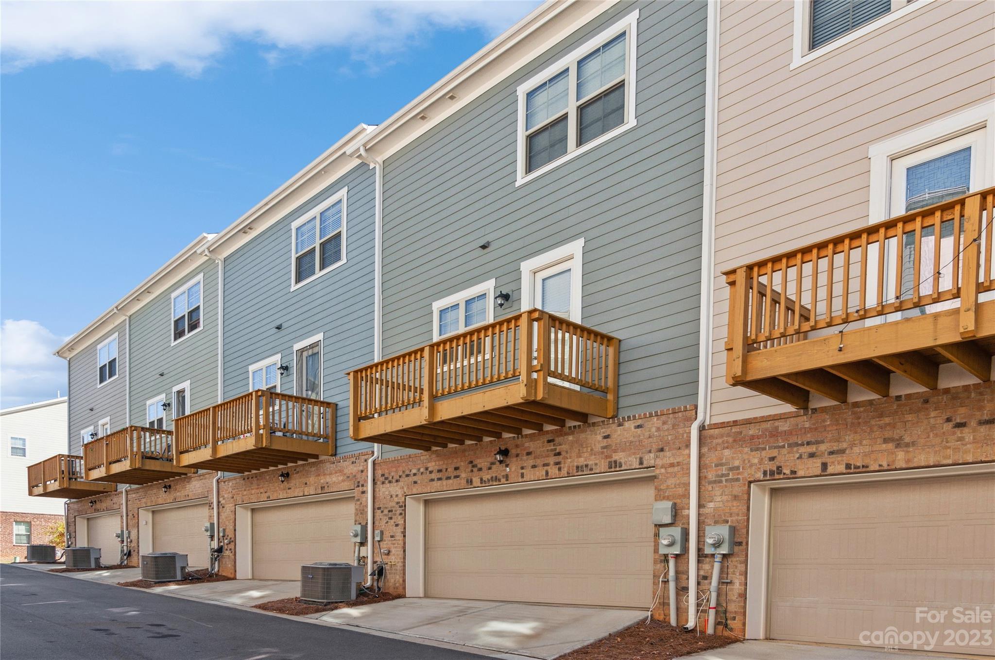 Hadley at Arrowood Station - Residential