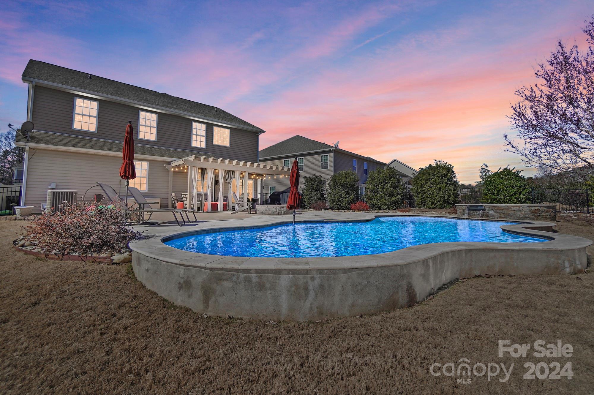 Lake Ridge - Residential