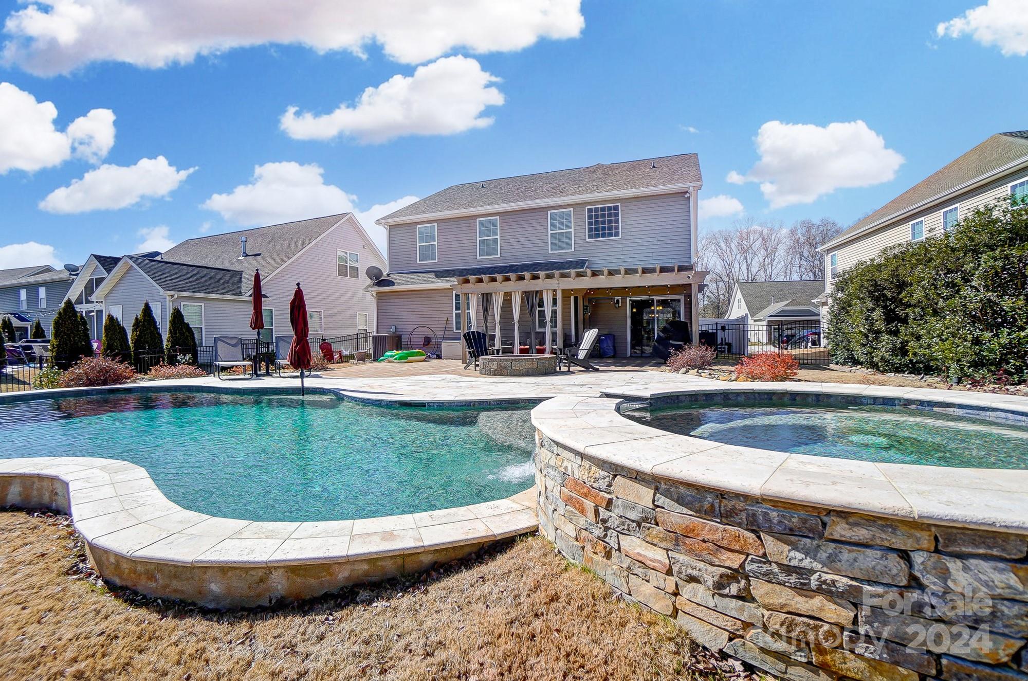 Lake Ridge - Residential