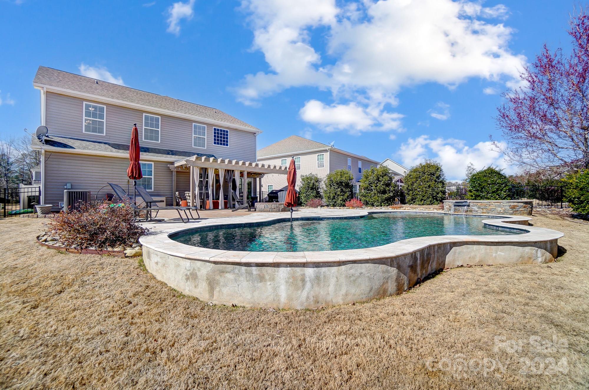 Lake Ridge - Residential