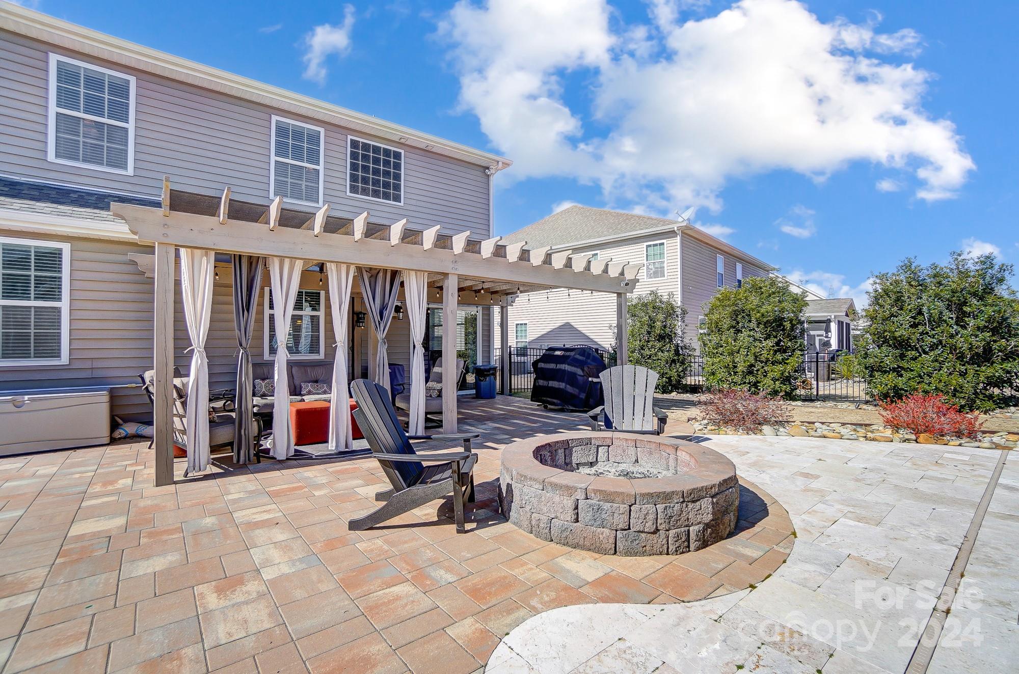 Lake Ridge - Residential