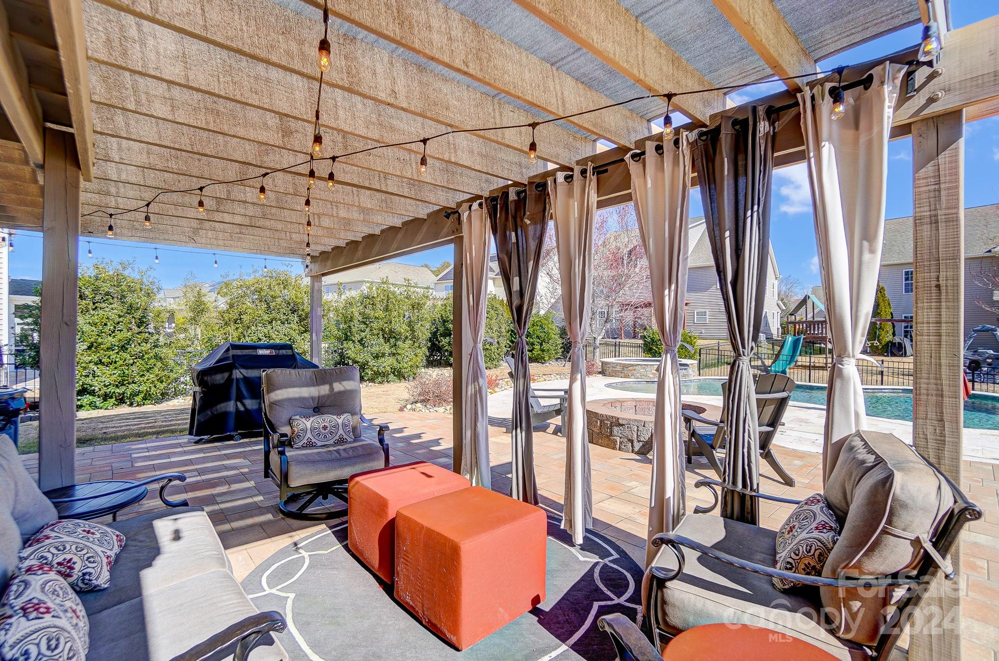 Lake Ridge - Residential