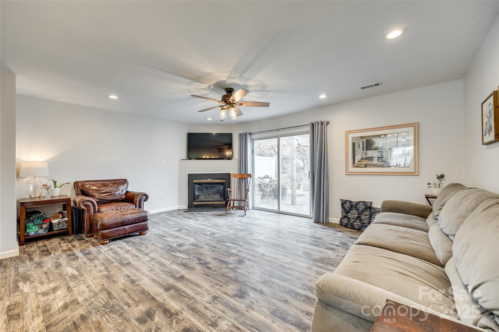 Sheffield Pointe - Residential