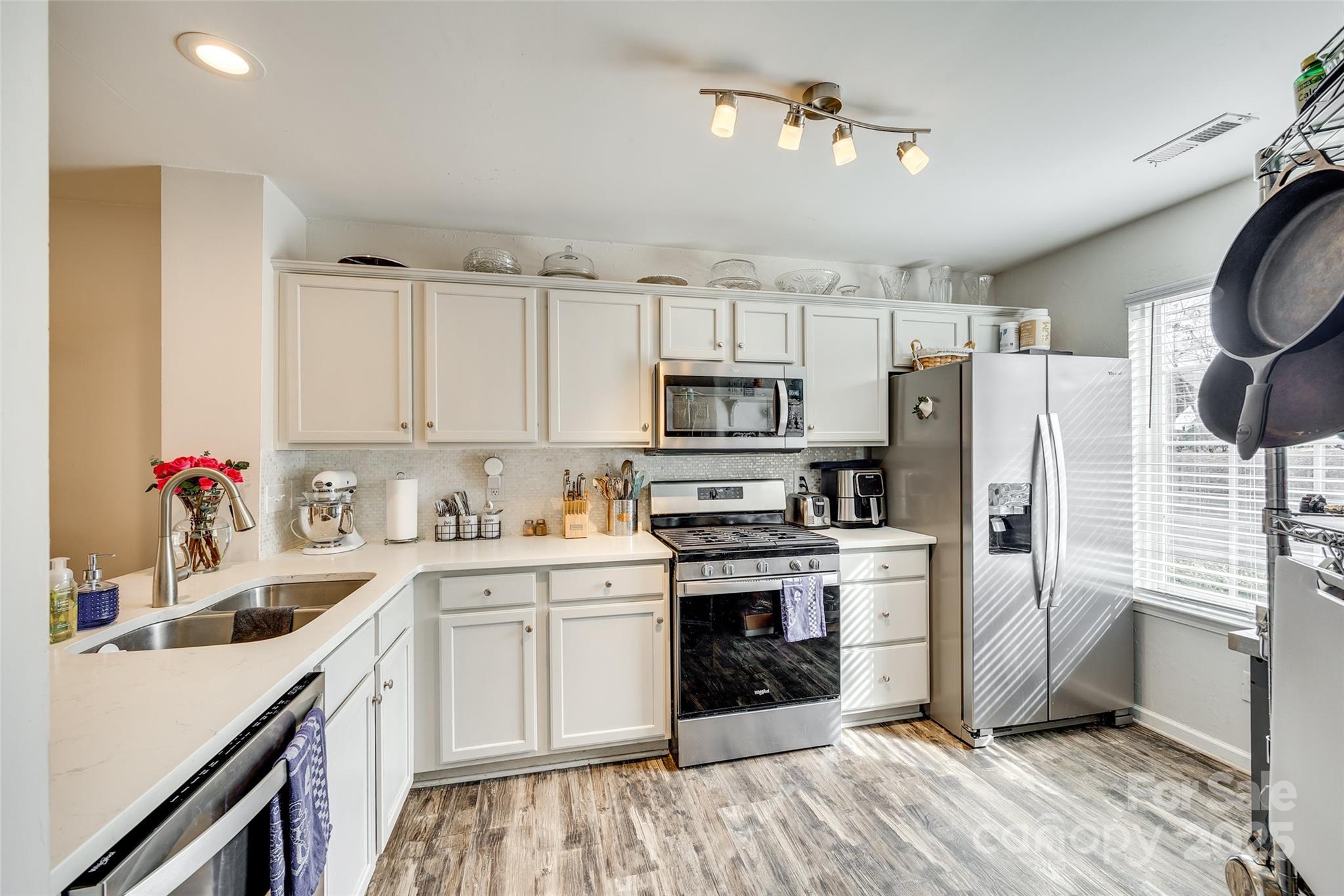 Sheffield Pointe - Residential