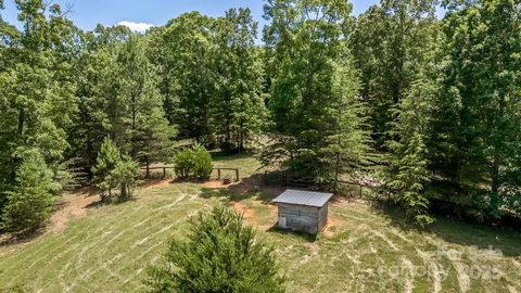 A home in Tryon