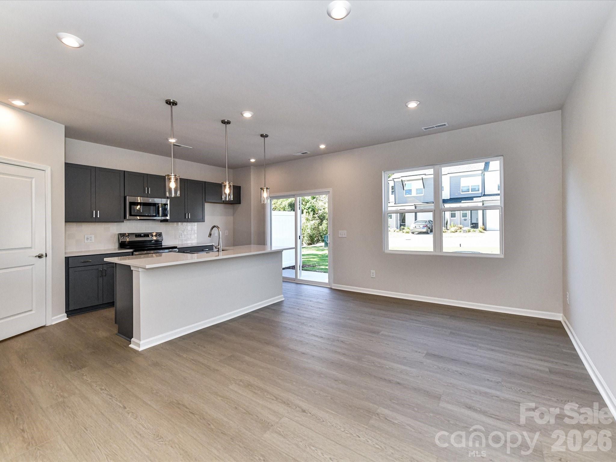 Fifteen 15 Cannon - Residential