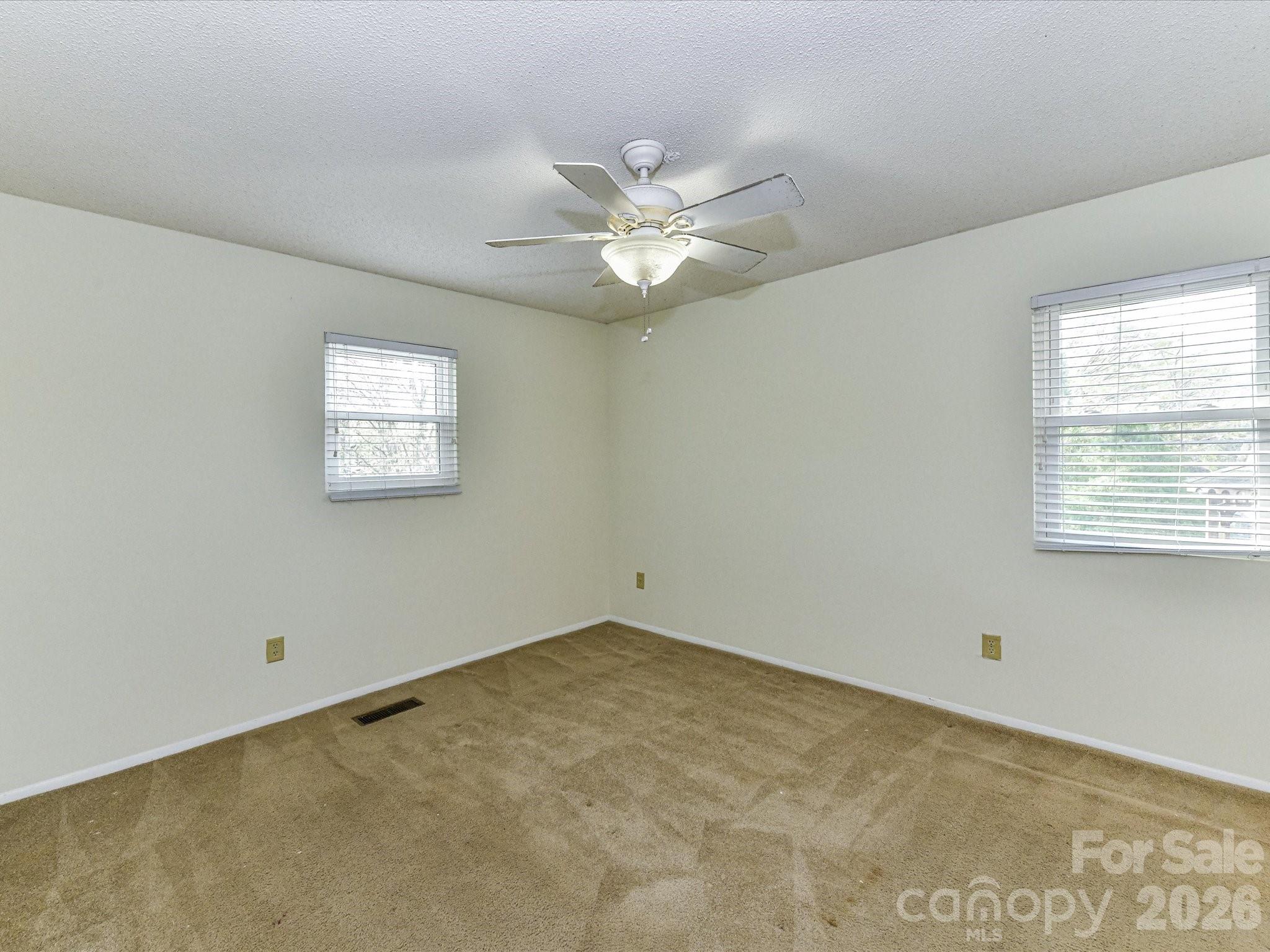 Lakewood Knolls - Residential