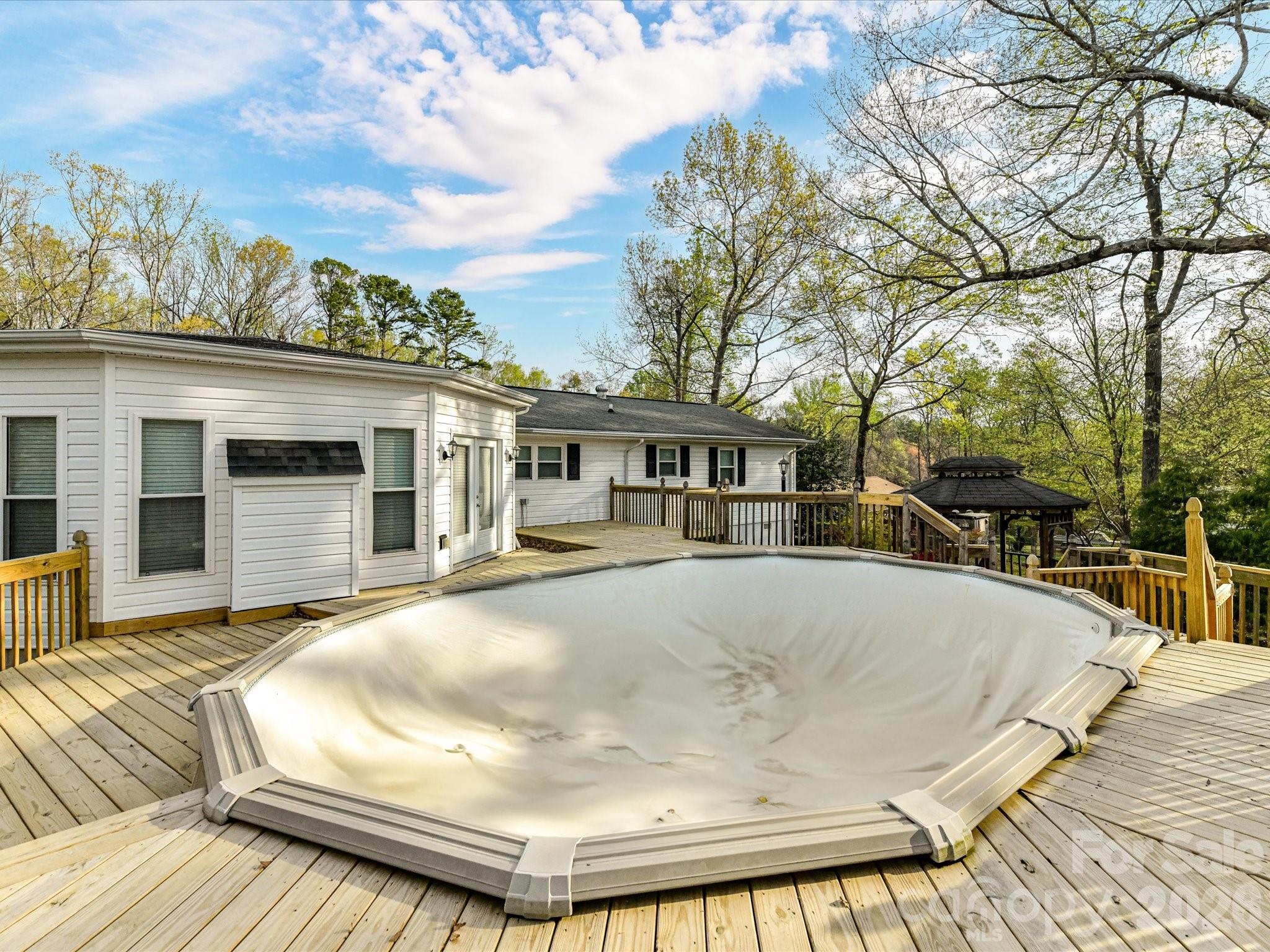 Lakewood Knolls - Residential