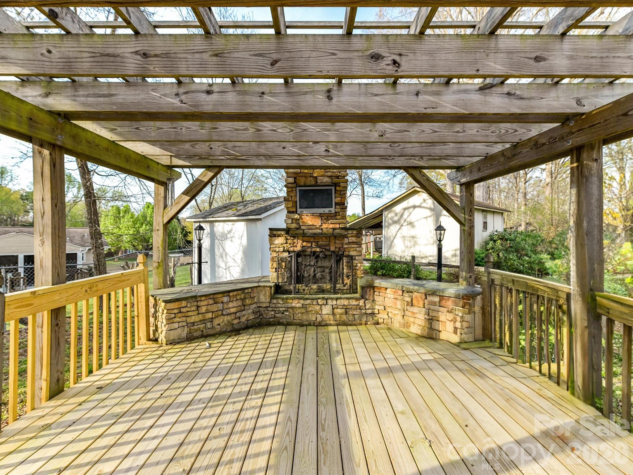 Lakewood Knolls - Residential