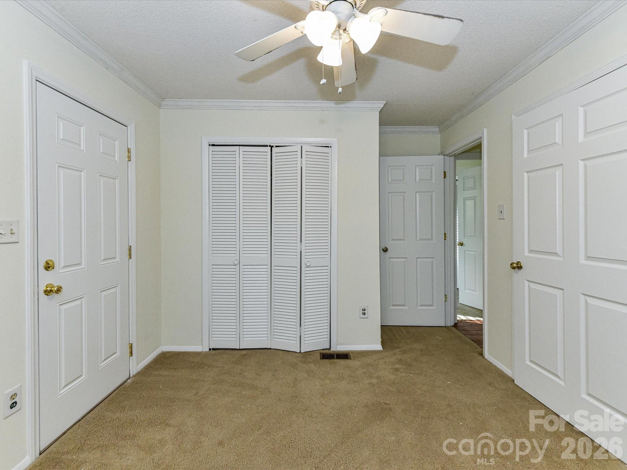 Lakewood Knolls - Residential