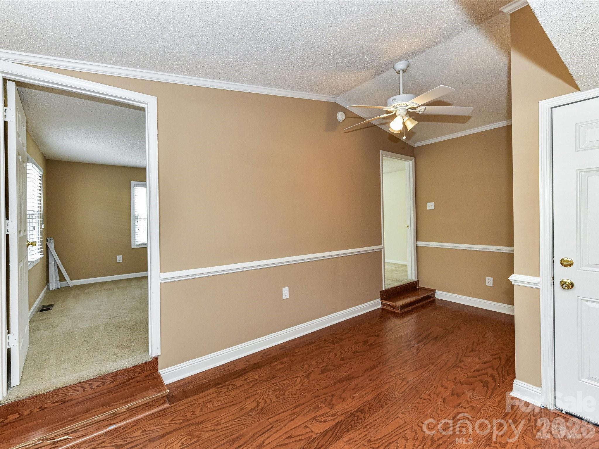 Lakewood Knolls - Residential