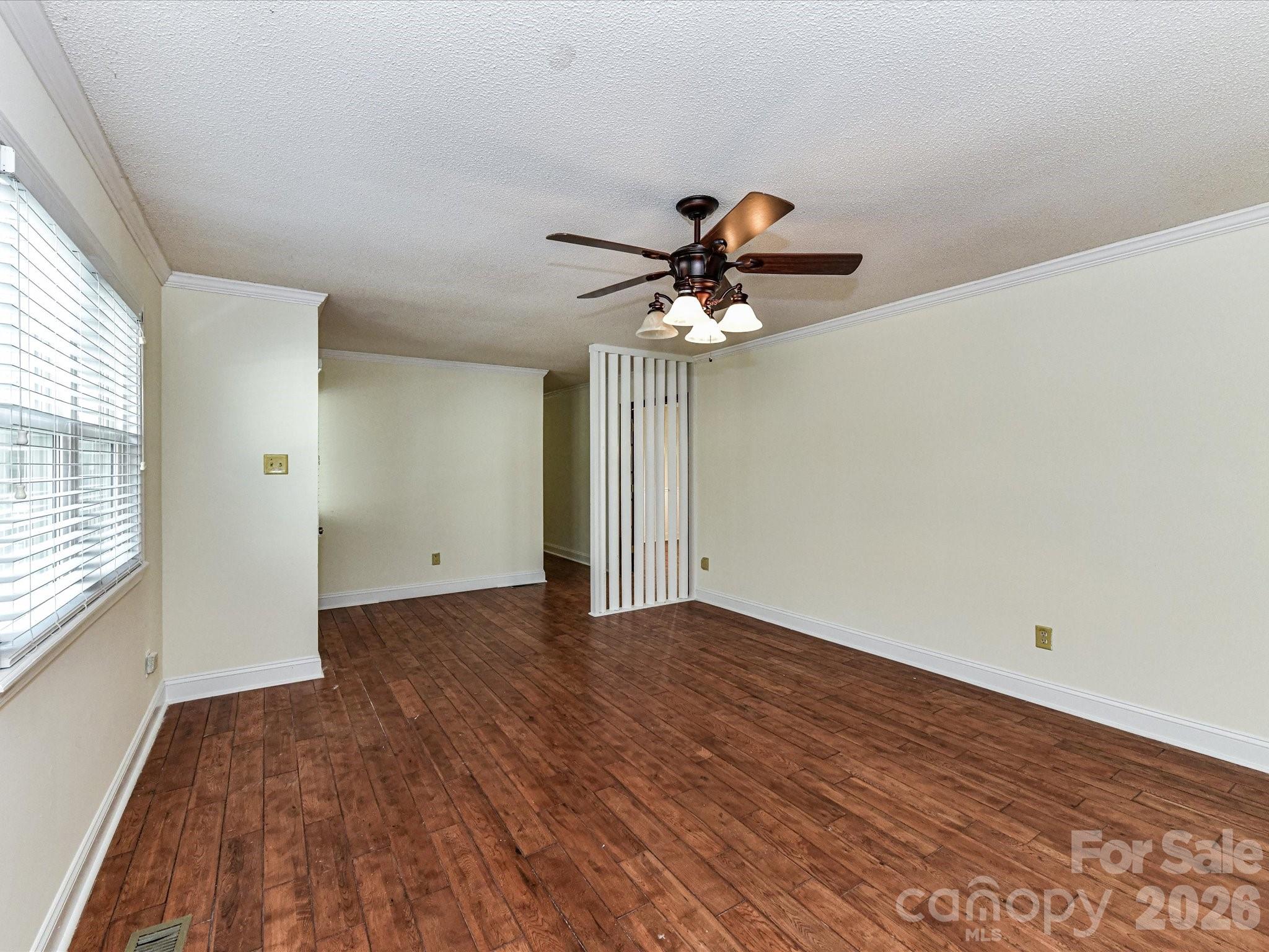 Lakewood Knolls - Residential