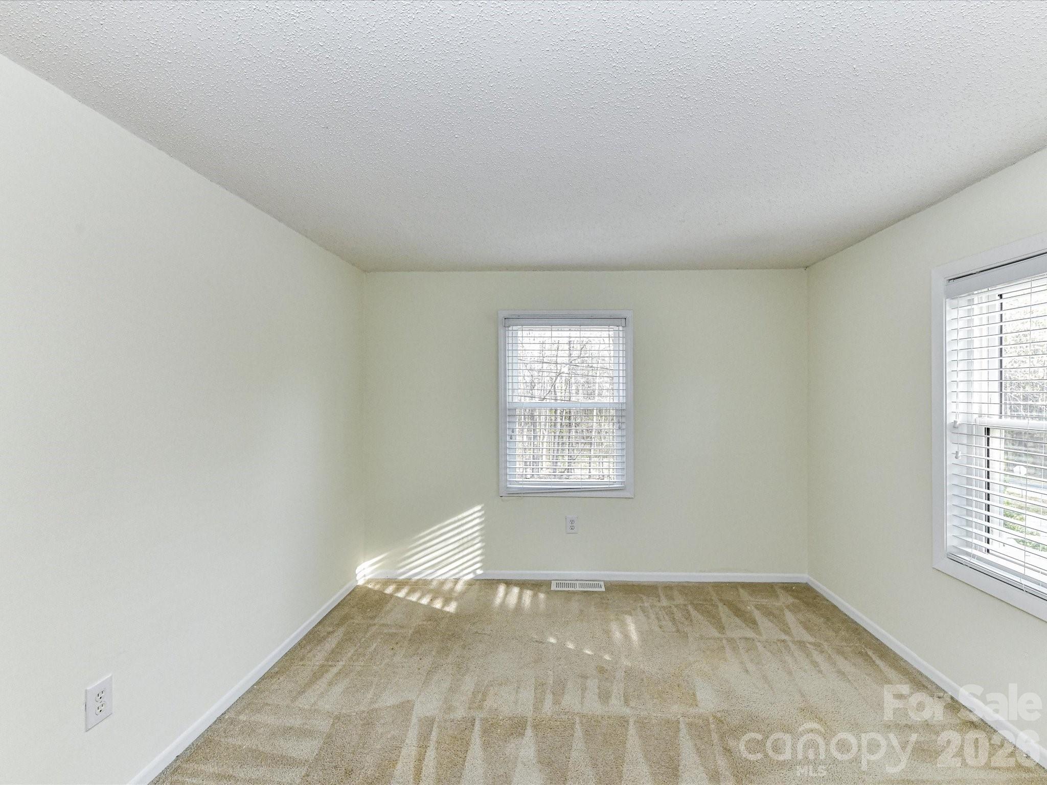 Lakewood Knolls - Residential