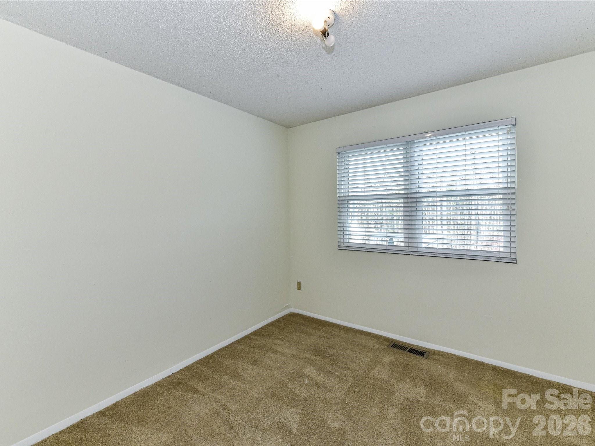 Lakewood Knolls - Residential