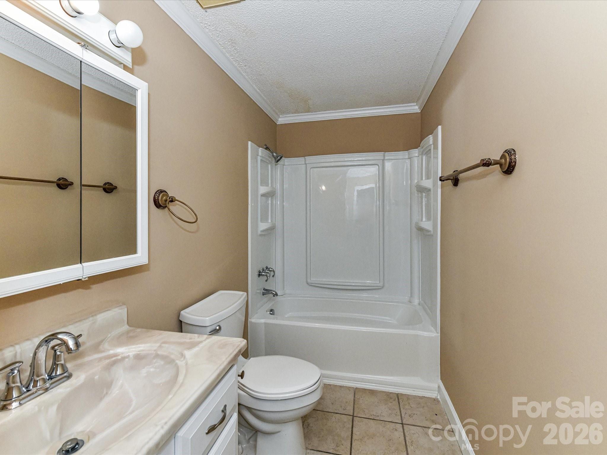 Lakewood Knolls - Residential