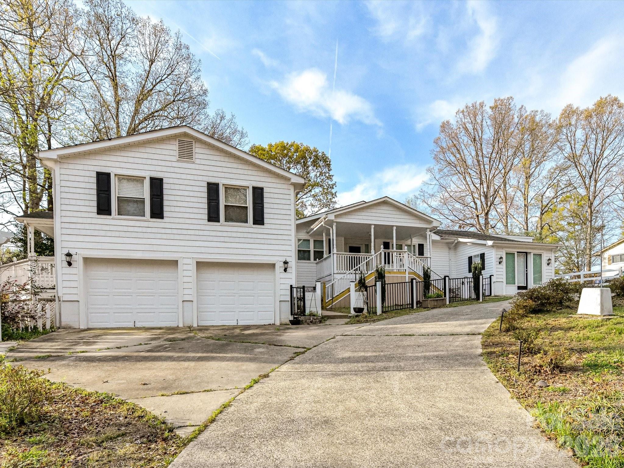 Lakewood Knolls - Residential