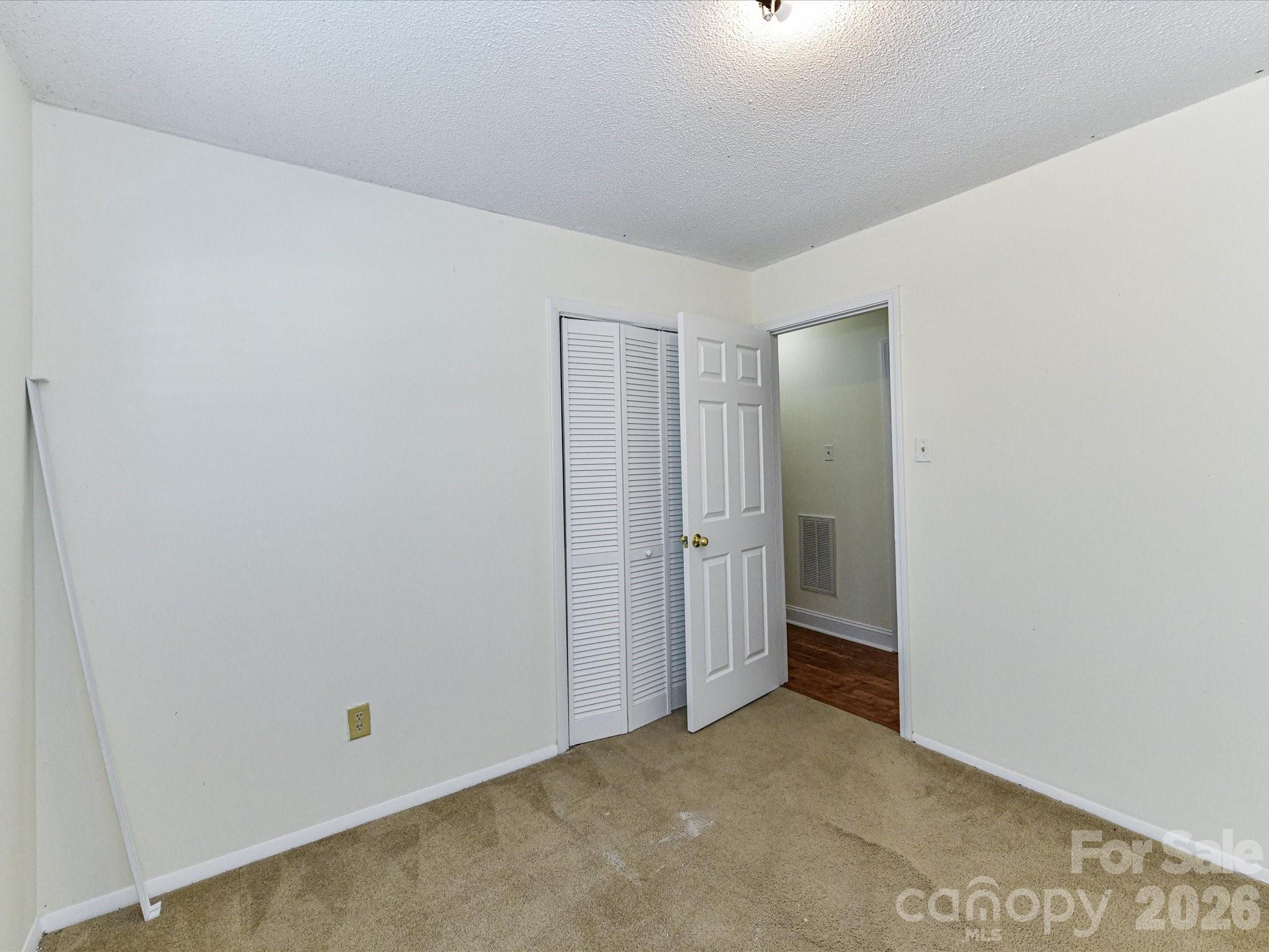 Lakewood Knolls - Residential