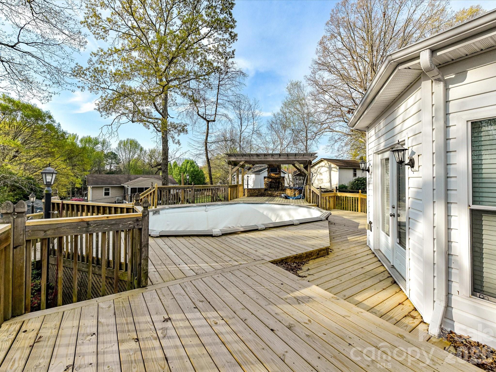 Lakewood Knolls - Residential