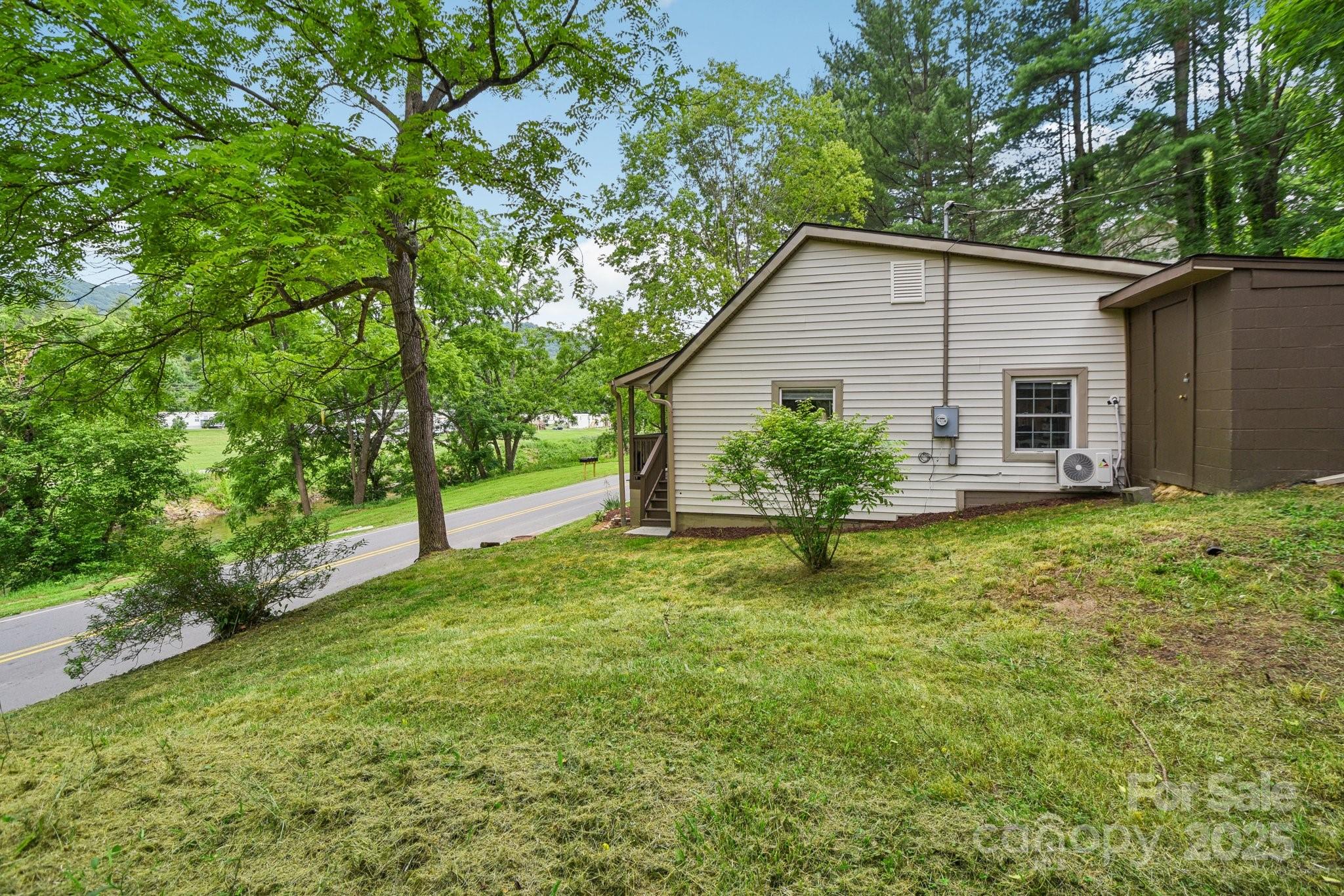 723 Richland Creek Road