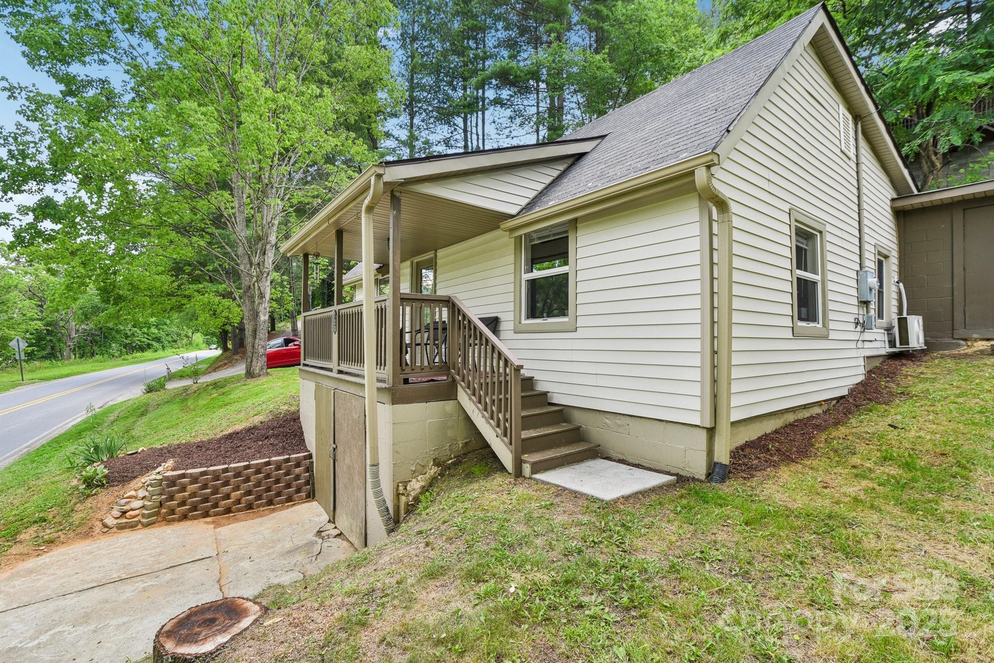 723 Richland Creek Road