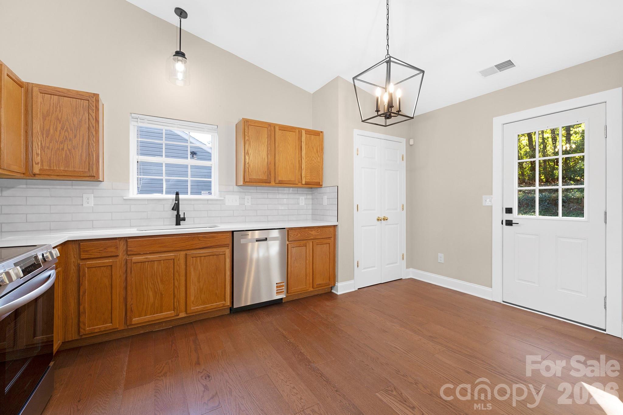 2012 Pheasant Glen Road