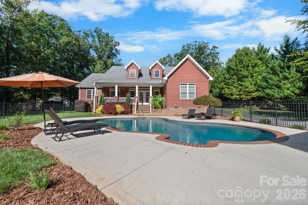 2139 ZION CHURCH RD, HICKORY, NC 28602 - Image 0889e510a31c49b7cfcb712a2e2d27ba/3049291723