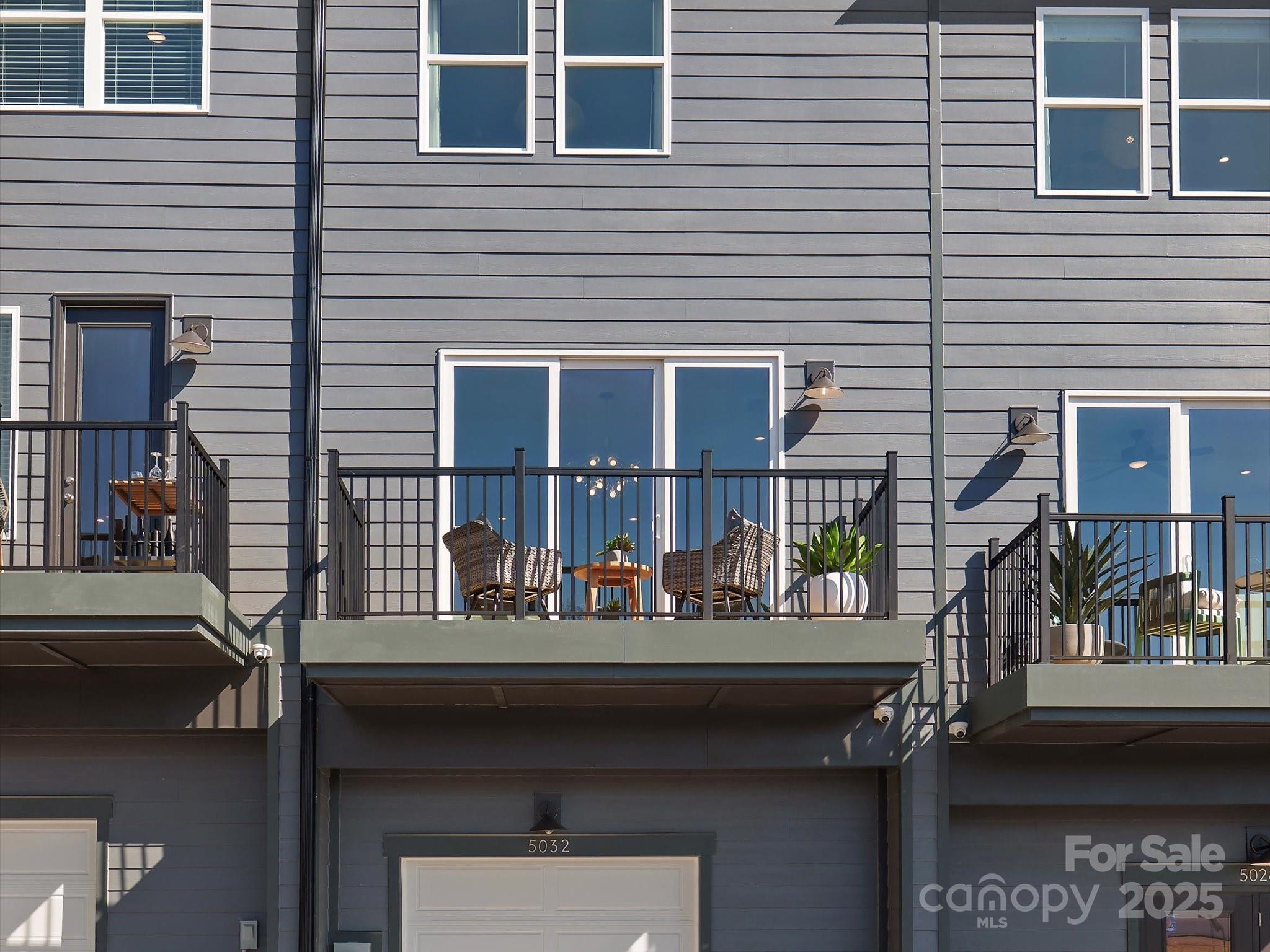 5735 Castlerea Drive