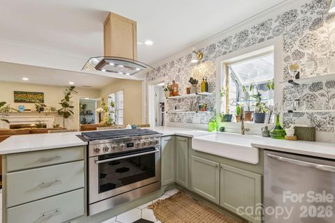 5508 Crestland Avenue Charlotte NC 28269