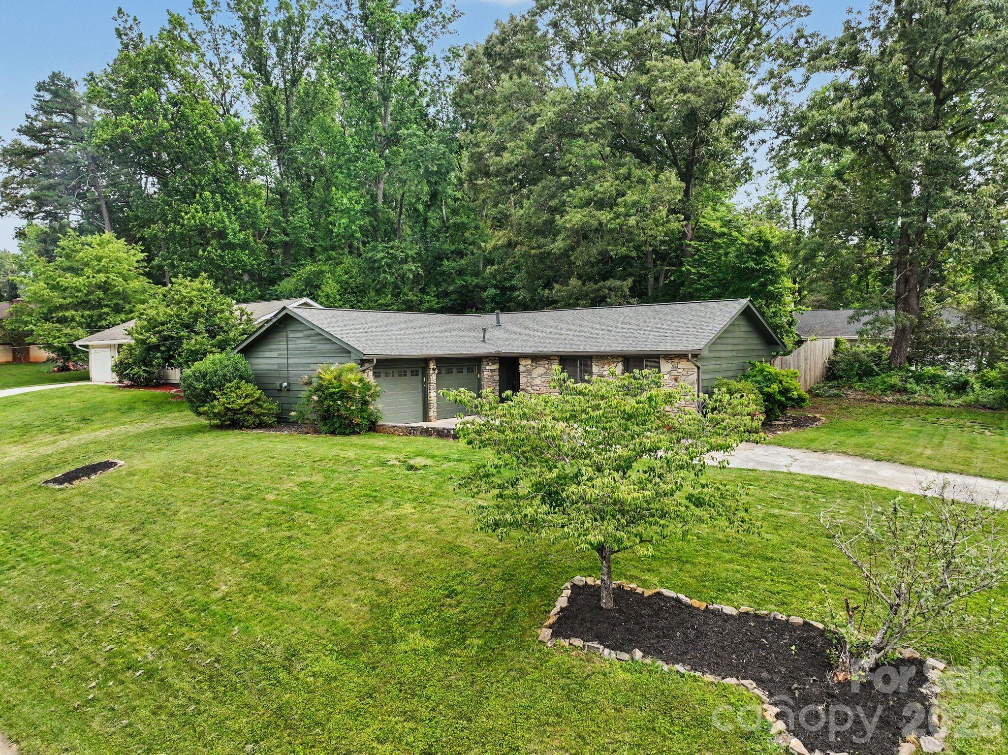 21 Glen Meadows Road