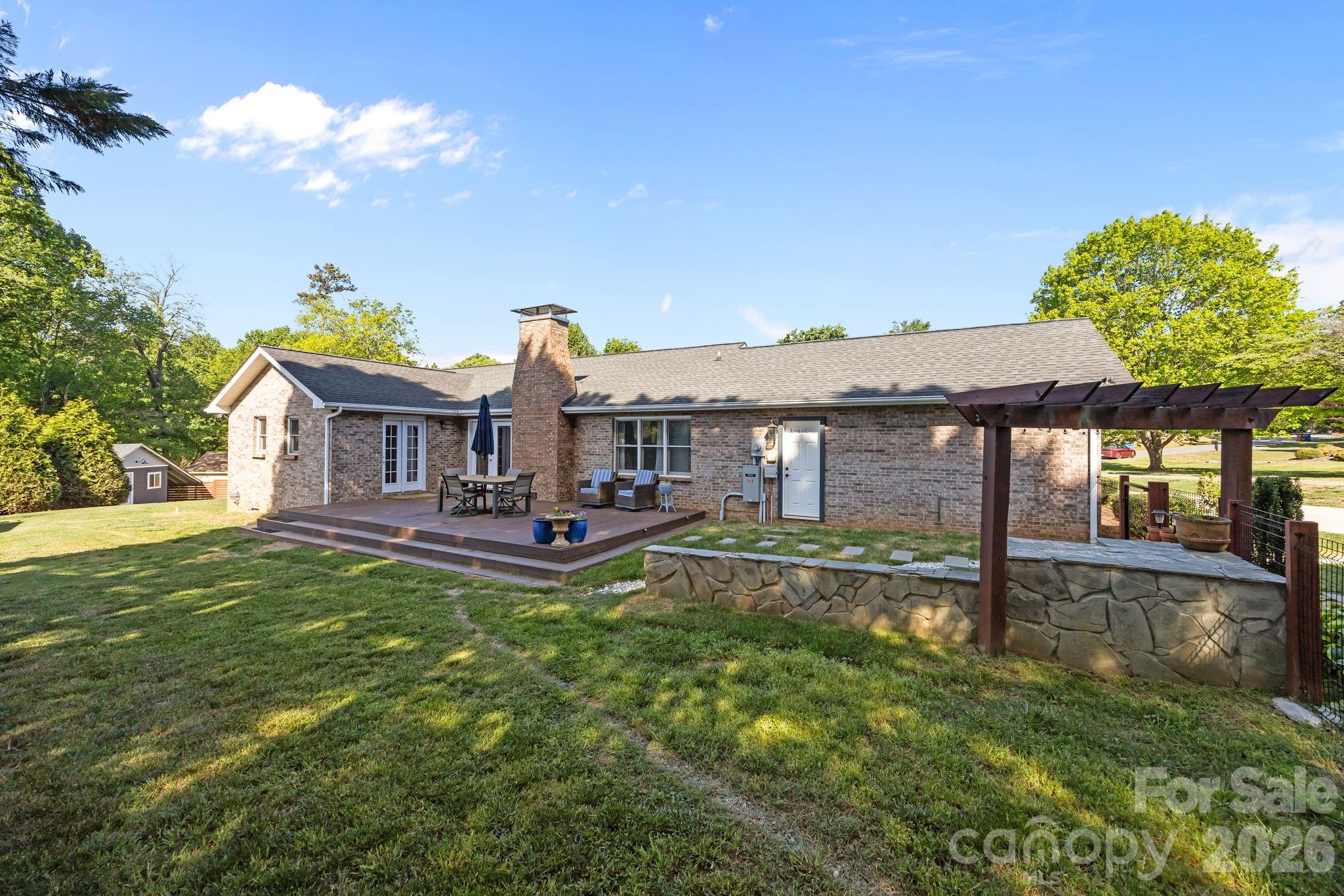 Oakcrest - Residential