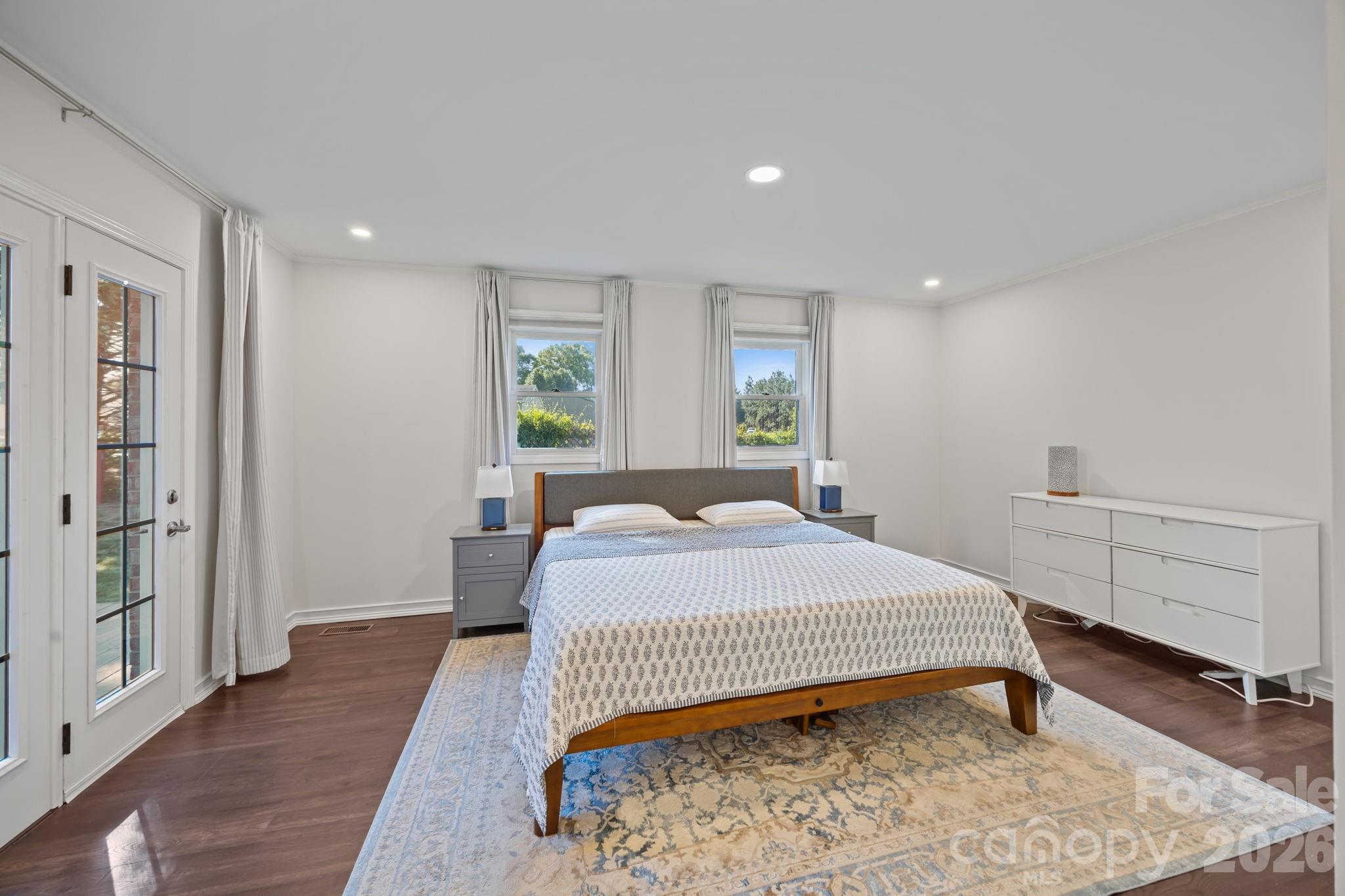 Oakcrest - Residential