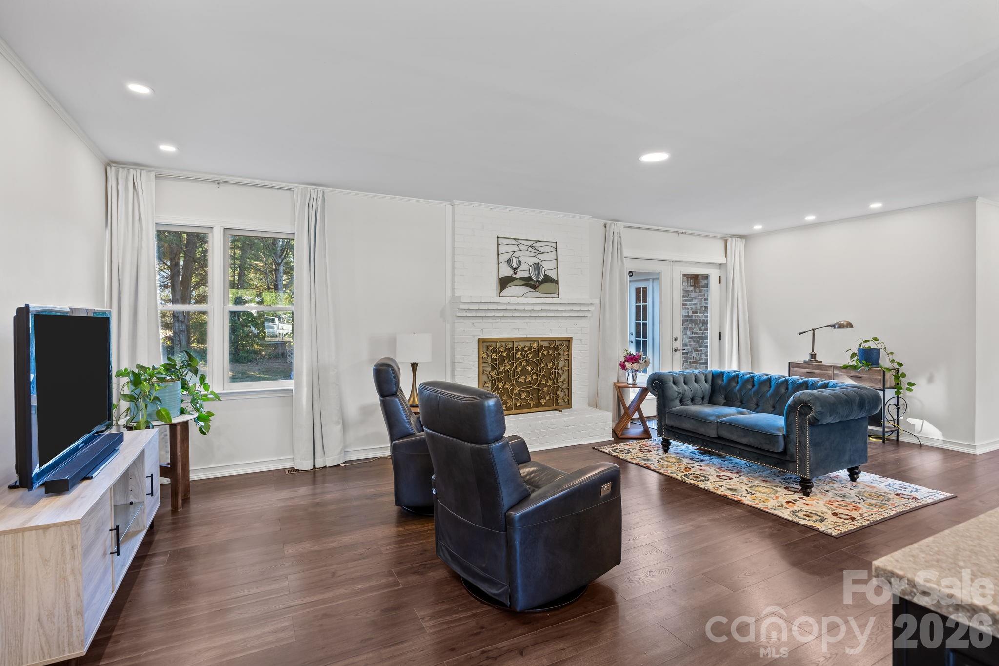 Oakcrest - Residential