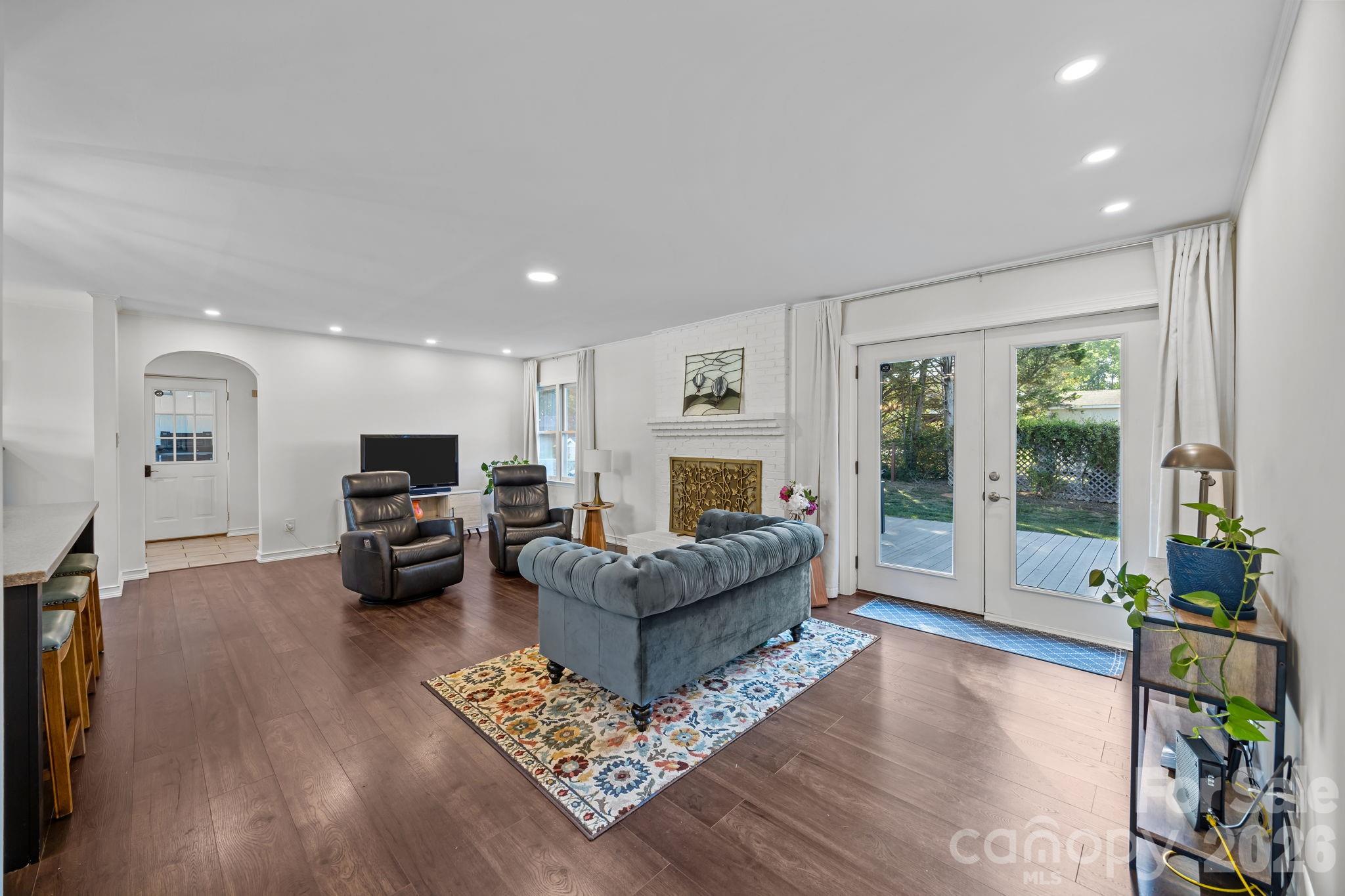 Oakcrest - Residential