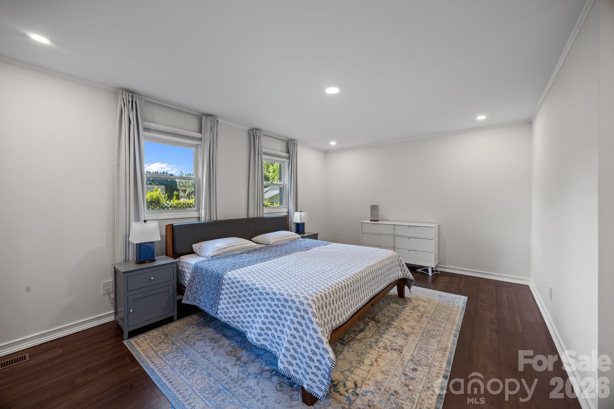 Oakcrest - Residential