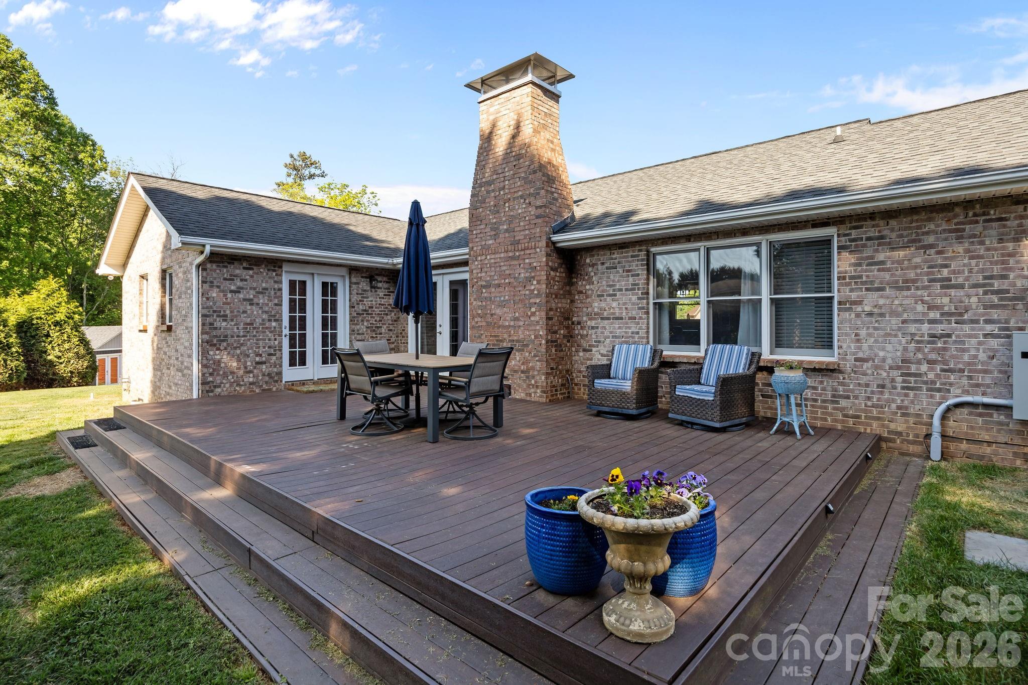 Oakcrest - Residential