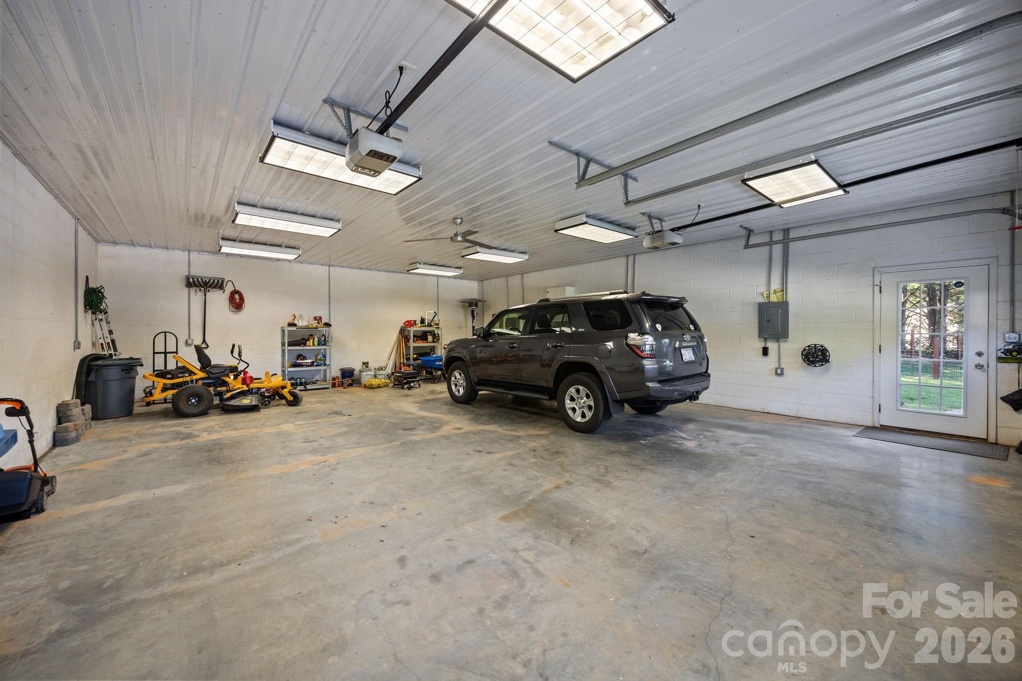 Oakcrest - Residential