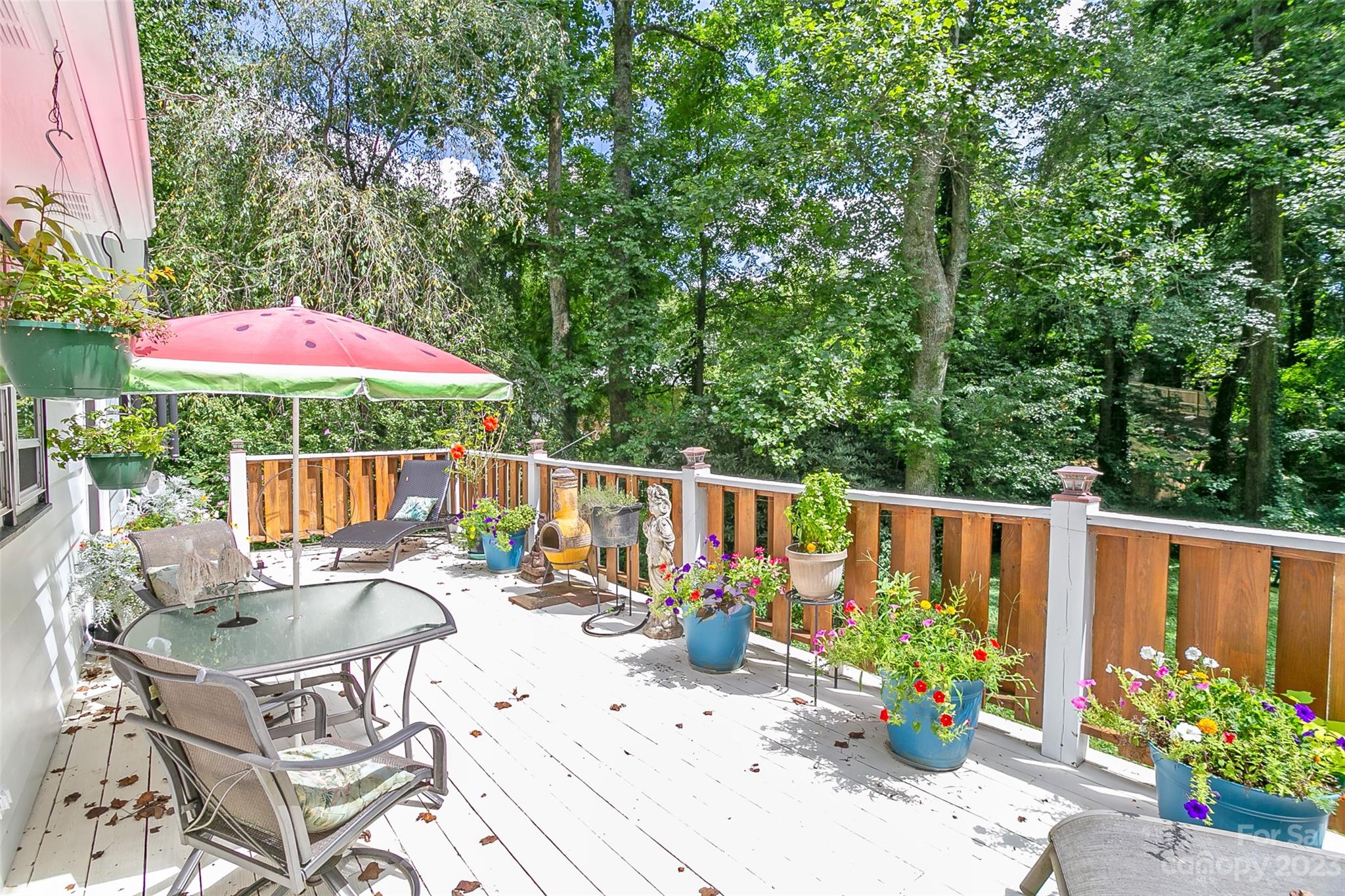 Felix Lake - Residential