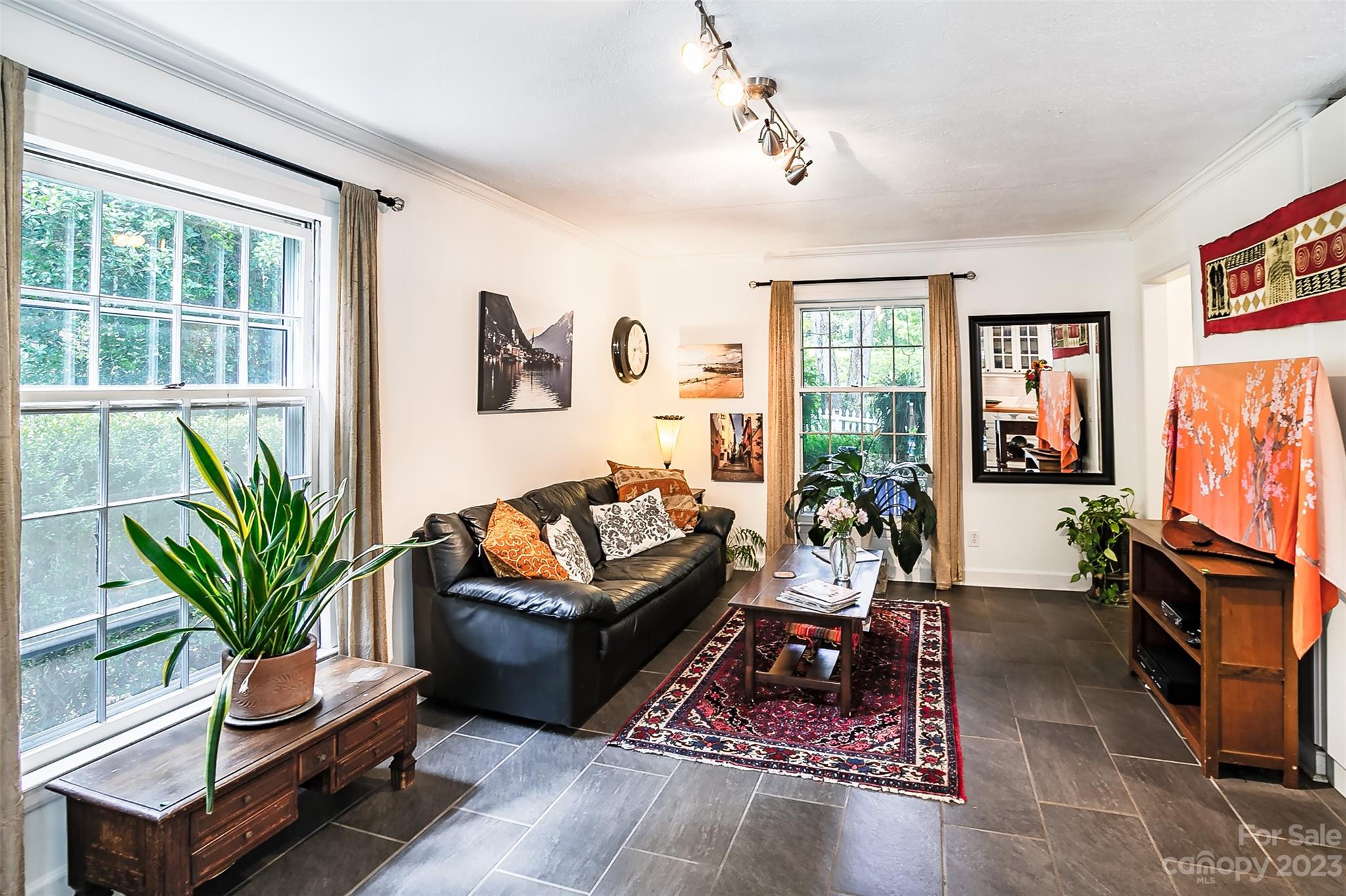 Felix Lake - Residential