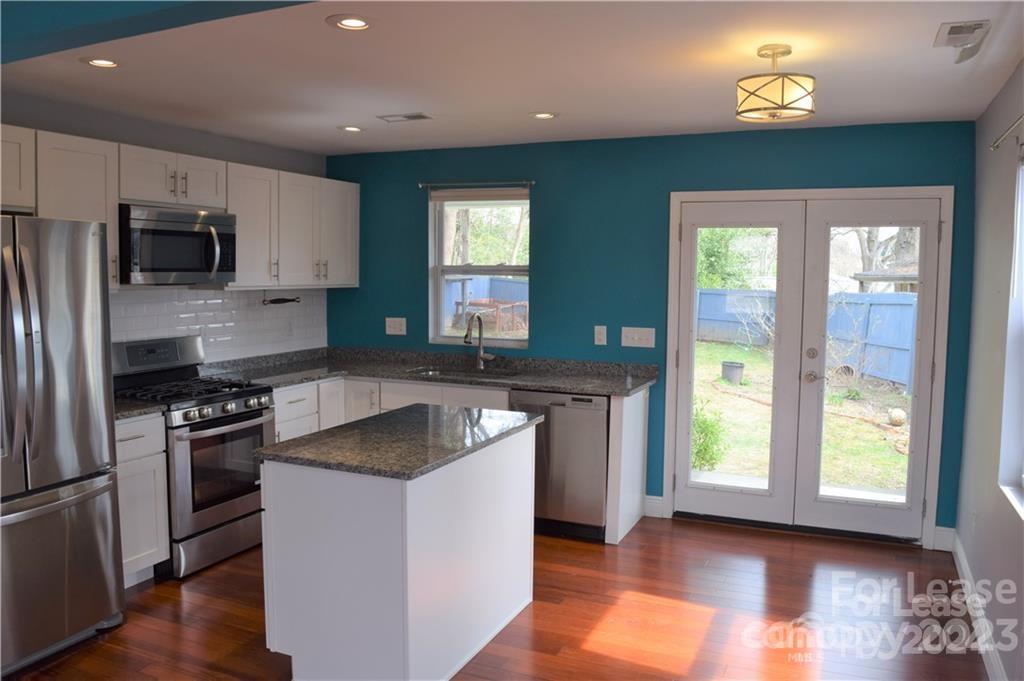 Plaza Forest - Residential Lease