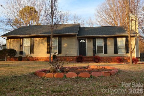 Photo of 9323 Winter Elm Lane, Charlotte, NC 28227 (MLS # 4345142)