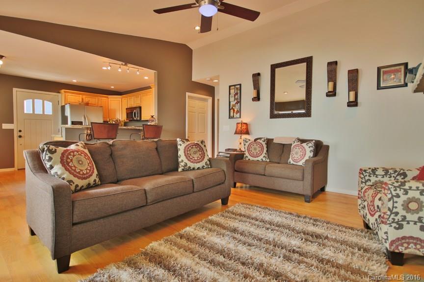 Commodore Peninsula - Residential