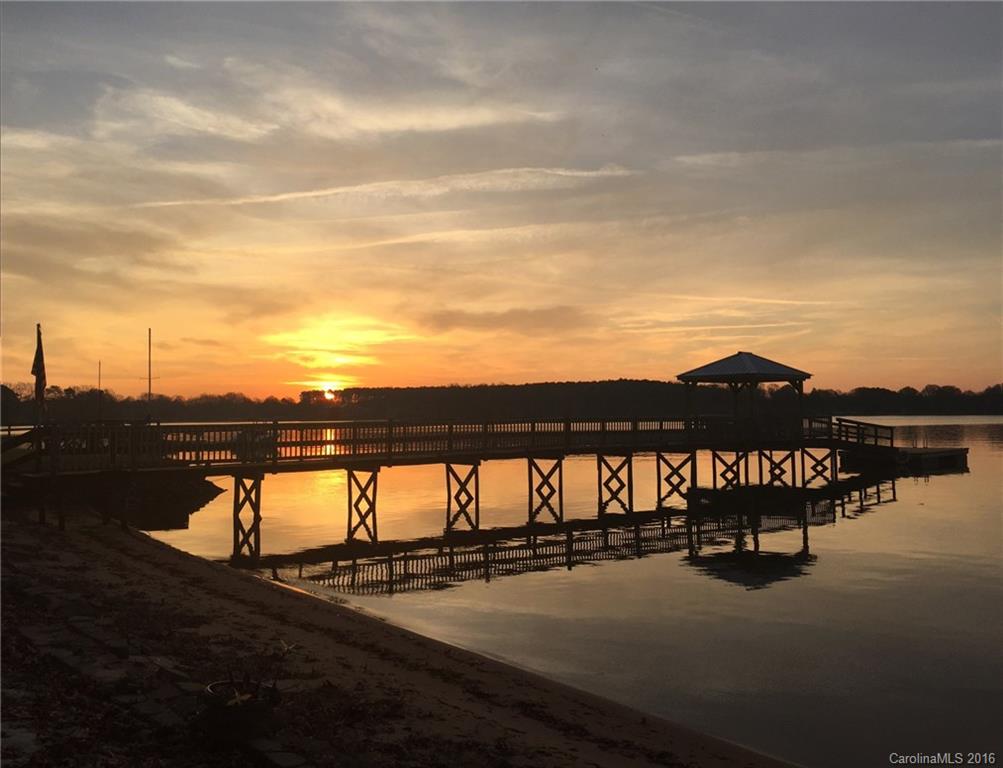 Commodore Peninsula - Residential