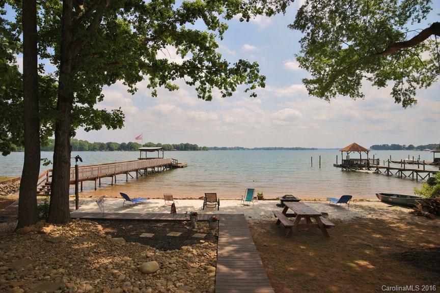 Commodore Peninsula - Residential