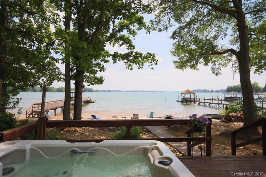 Commodore Peninsula - Residential