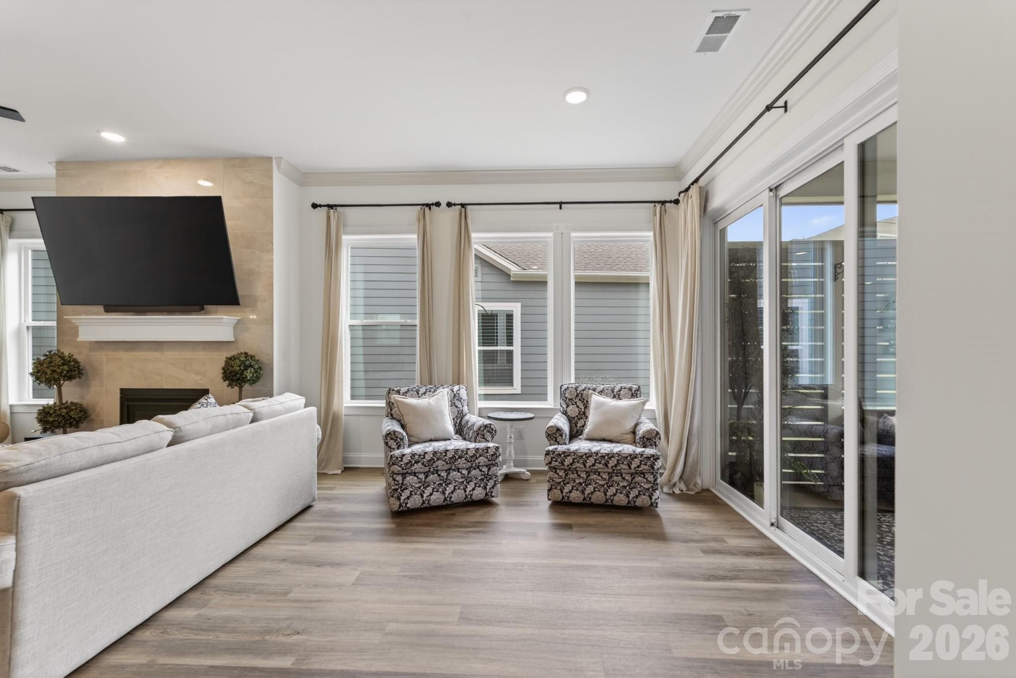 Encore at Streamside - Residential