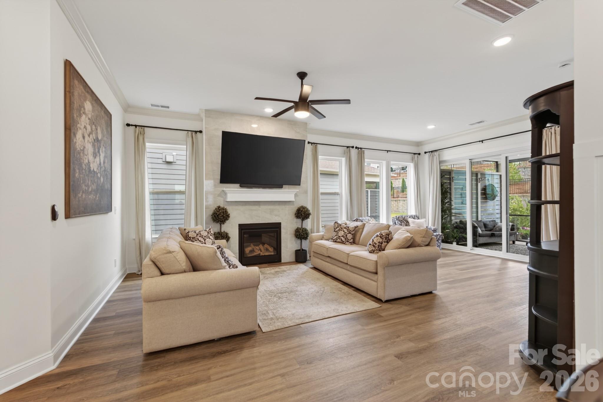 Encore at Streamside - Residential