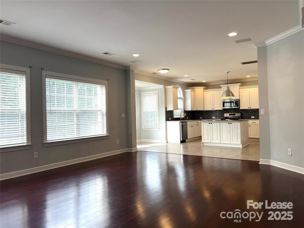 Moss Creek Village - Residential Lease