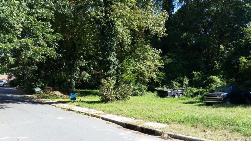 Includes 1418 Sumter....Parcel ID 071-077-12.  Sold as a package deal.