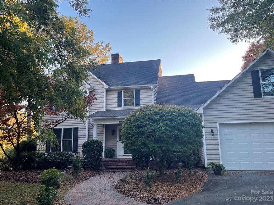 Lots to love about this Lake Tillery home. Located off the main channel but in a large cove. This beautiful house is ready to move in! Great floor plan. Primary on main that has wonderful views of the lake. An additional three bedrooms upstairs. Plenty of room for family and guests. Want even a little more space? Check out the spacious bonus room over the garage! Two bathrooms would be great, but this home actually boasts four full bathrooms. The cozy living room has a wood burning fireplace for cool fall/winter nights. Enjoy beautiful views all year round from your lakeside sunroom. Head to the outside for what makes this property even more special. Fantastic flat lot all the way to the water. Small deck on the lake side as well as a sitting area surrounding a fire pit closer to the water. Boat and personal watercraft can be purchased with the home at additional costs. Talk with listing agent for details.